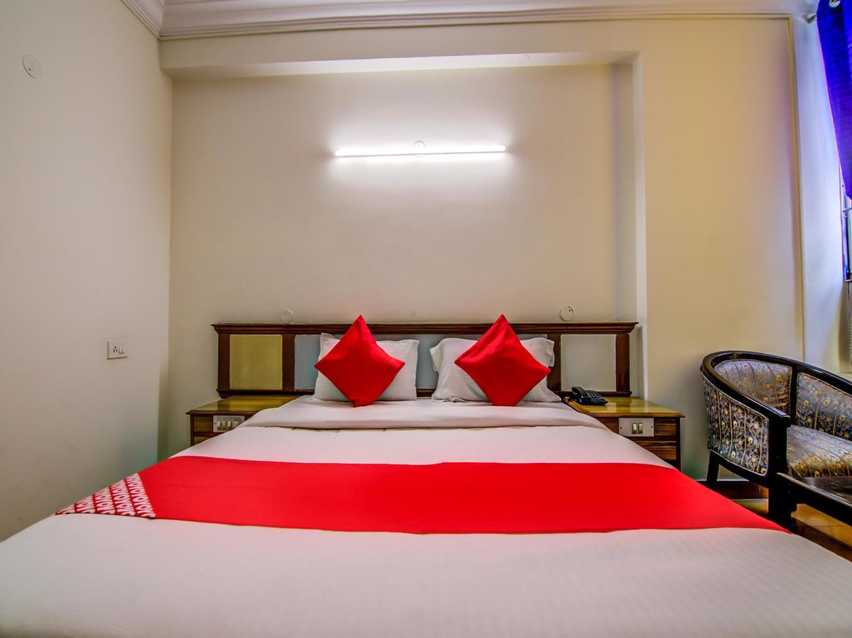 Hotel Golden Gates Bangalore Exterior foto