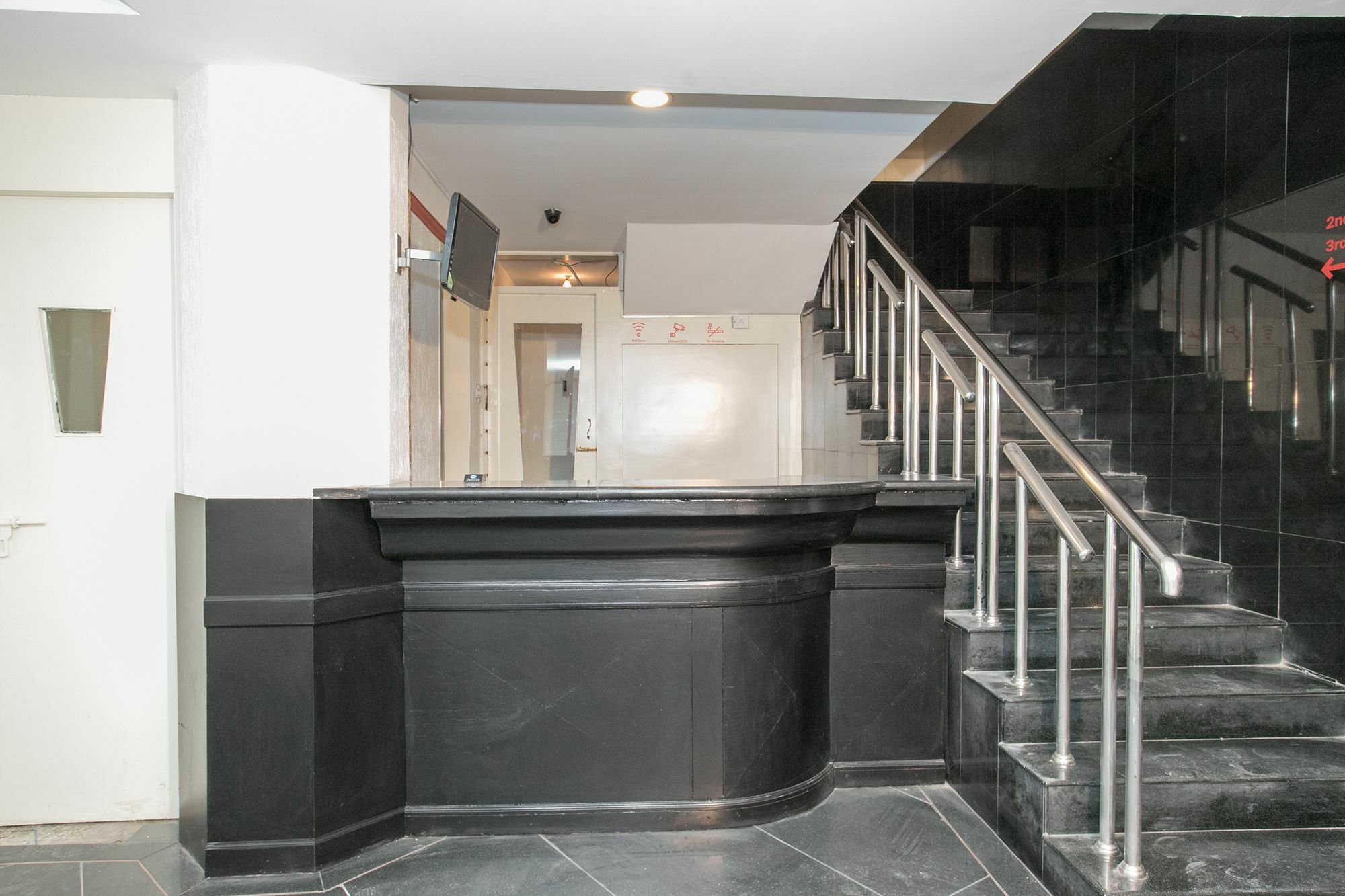 Hotel Golden Gates Bangalore Exterior foto